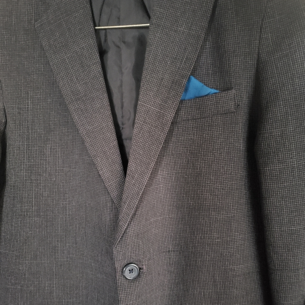 Boys suit size 12